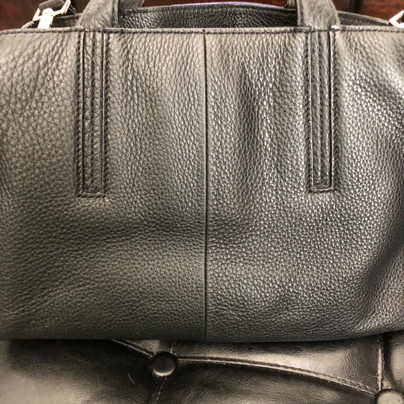 SOLD!!!! Kate Spade Crossbody Bag - Picture 2 of 8